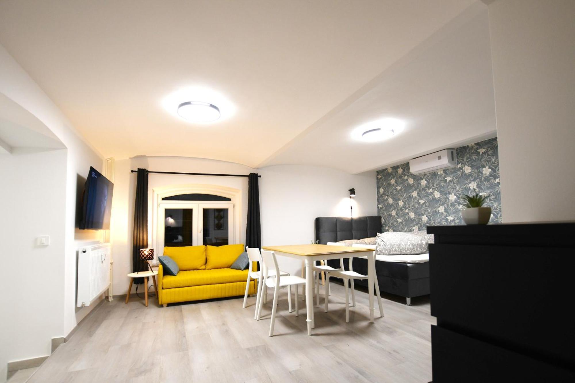 The Maze Apartment Ljubljana Bagian luar foto