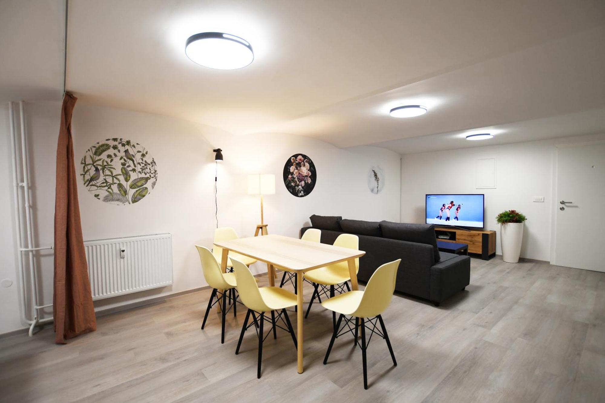The Maze Apartment Ljubljana Bagian luar foto