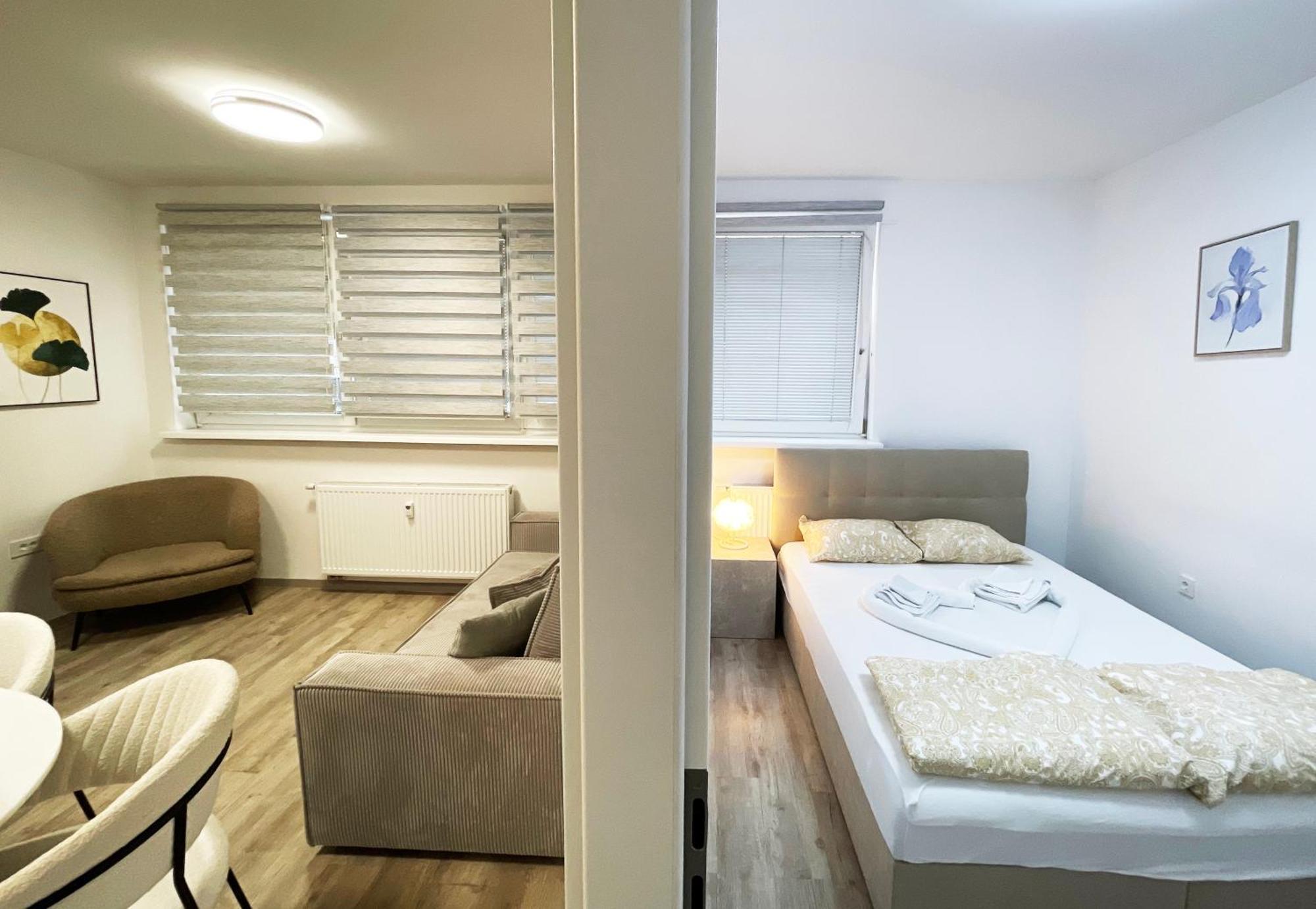 The Maze Apartment Ljubljana Bagian luar foto