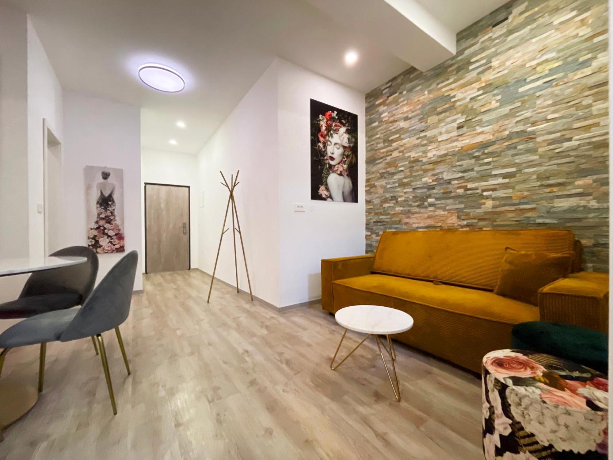The Maze Apartment Ljubljana Bagian luar foto