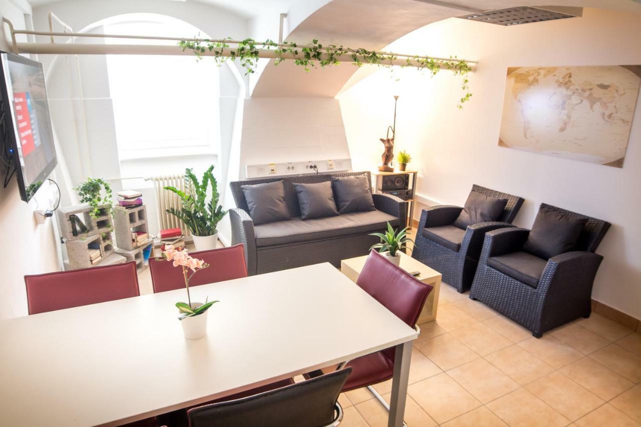 The Maze Apartment Ljubljana Bagian luar foto